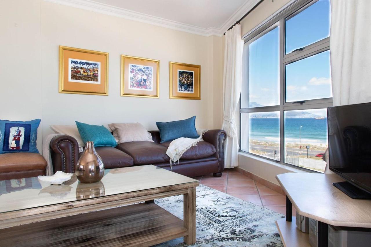 Luxury Beachfront 2 Bed, 2 Bath With Communal Swimming Pool Apartment Cape Town Exterior photo