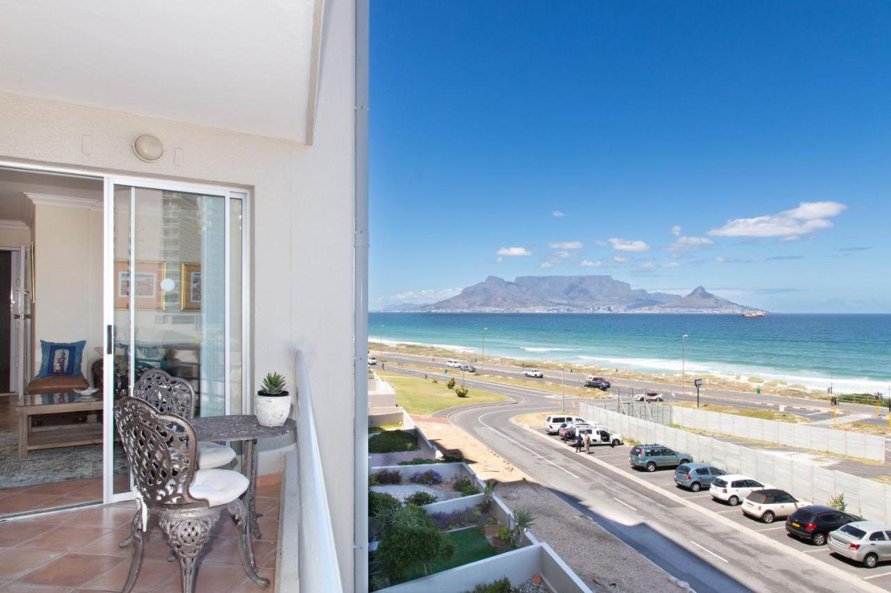 Luxury Beachfront 2 Bed, 2 Bath With Communal Swimming Pool Apartment Cape Town Exterior photo