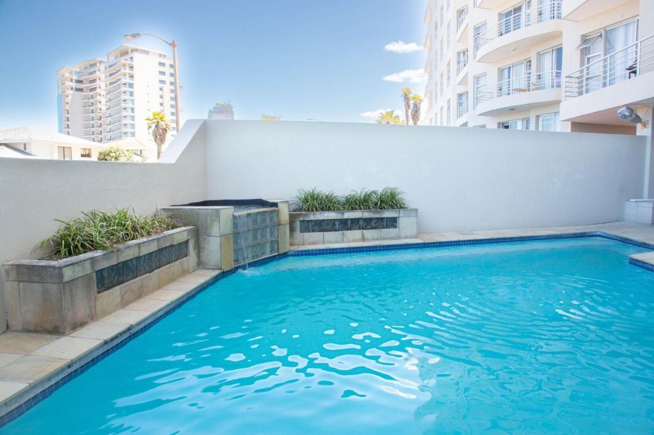 Luxury Beachfront 2 Bed, 2 Bath With Communal Swimming Pool Apartment Cape Town Exterior photo